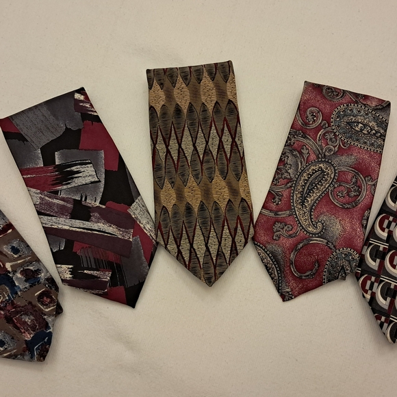 Vintage Elegant 100% Silk Men's Ties Set - Picture 14 of 14